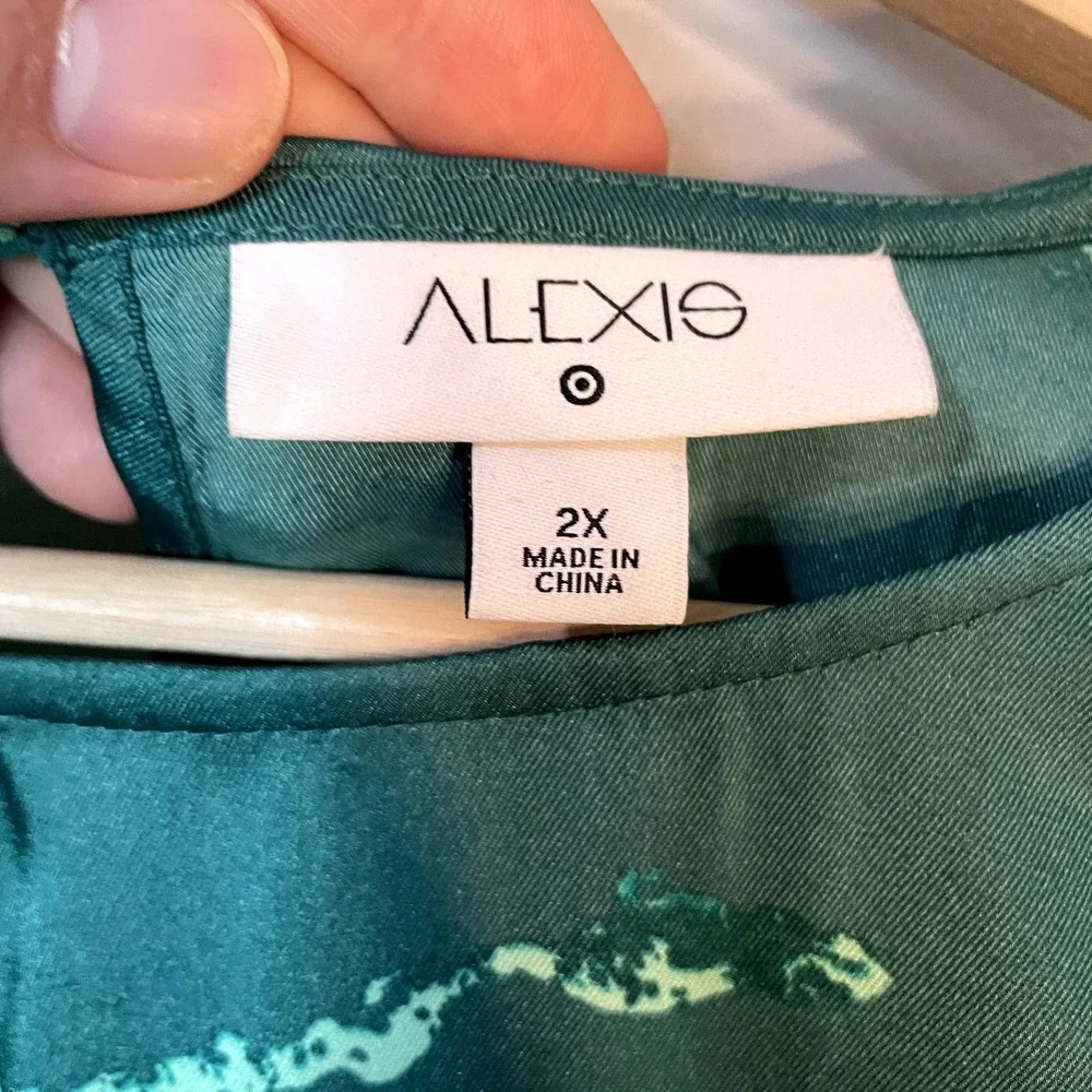 Alexis x Target Green Long Sleeve Dress in Green Tropical Print Size 2X - Picture 12 of 16